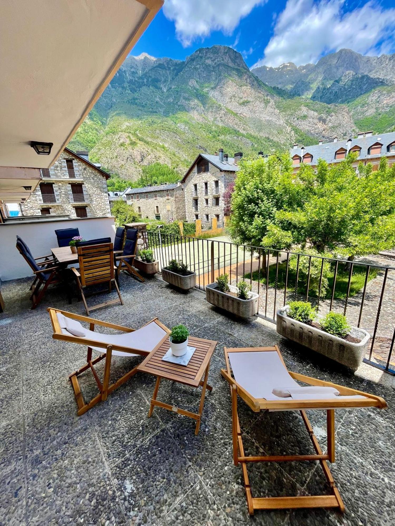 Apartamento Familiar En El Centro De Benasque Con Terraza Exterior foto
